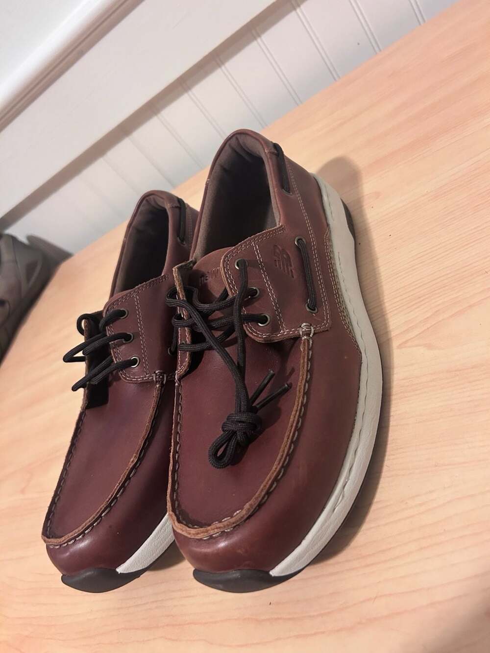 New Balance MD1200SB Brown Leather Boat Shoes Men's Size 11.5